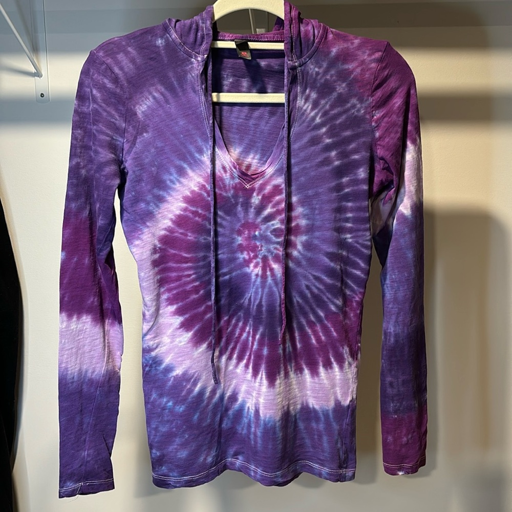 Tie dye long sleeve hooded tshirt.